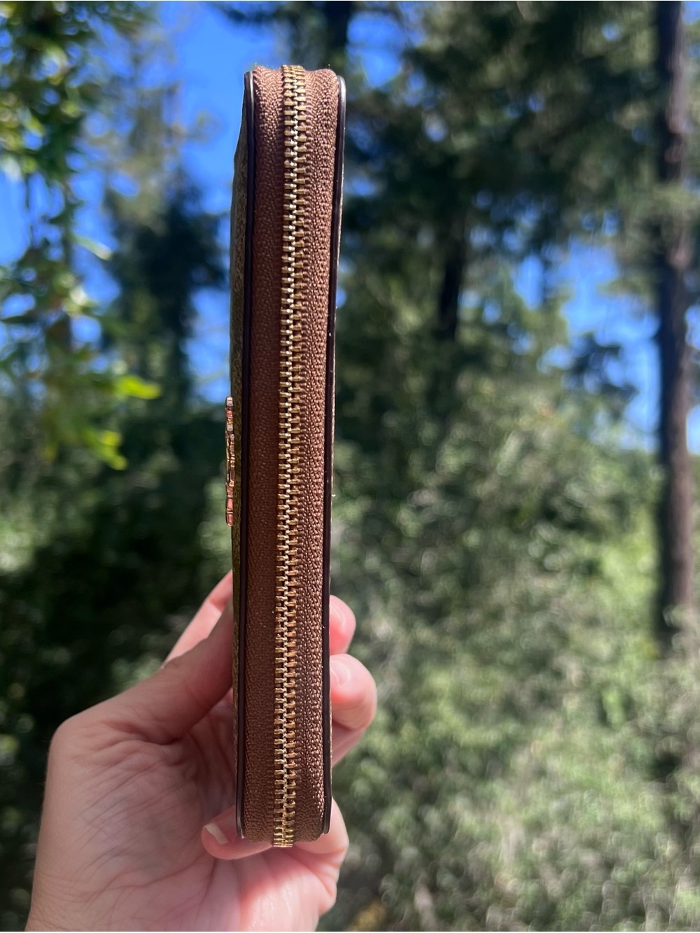 COACH Medium Signature Brown Wallet with Gold Hardware AUTHENTIC - Picture 10 of 13